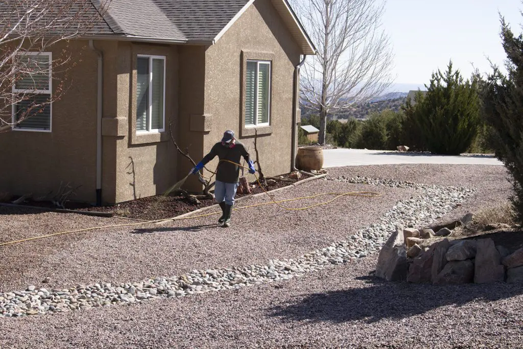 Pueblo, CO Weed Spraying Service